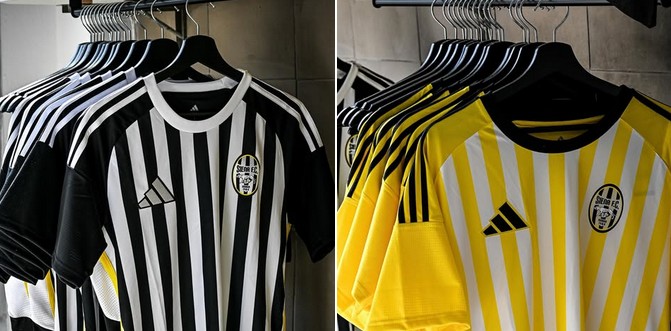 Finalmente sono arrivate le nuove maglie del Siena FC